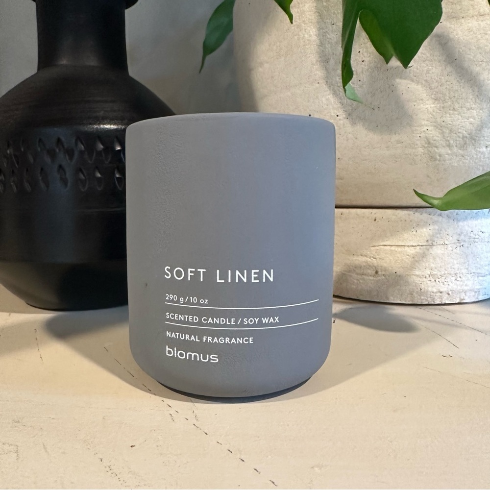 Blomus FRAGA Candle in Soft Linen (10oz)